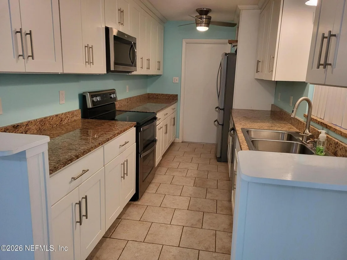Photo of 382 CASUARINA Circle