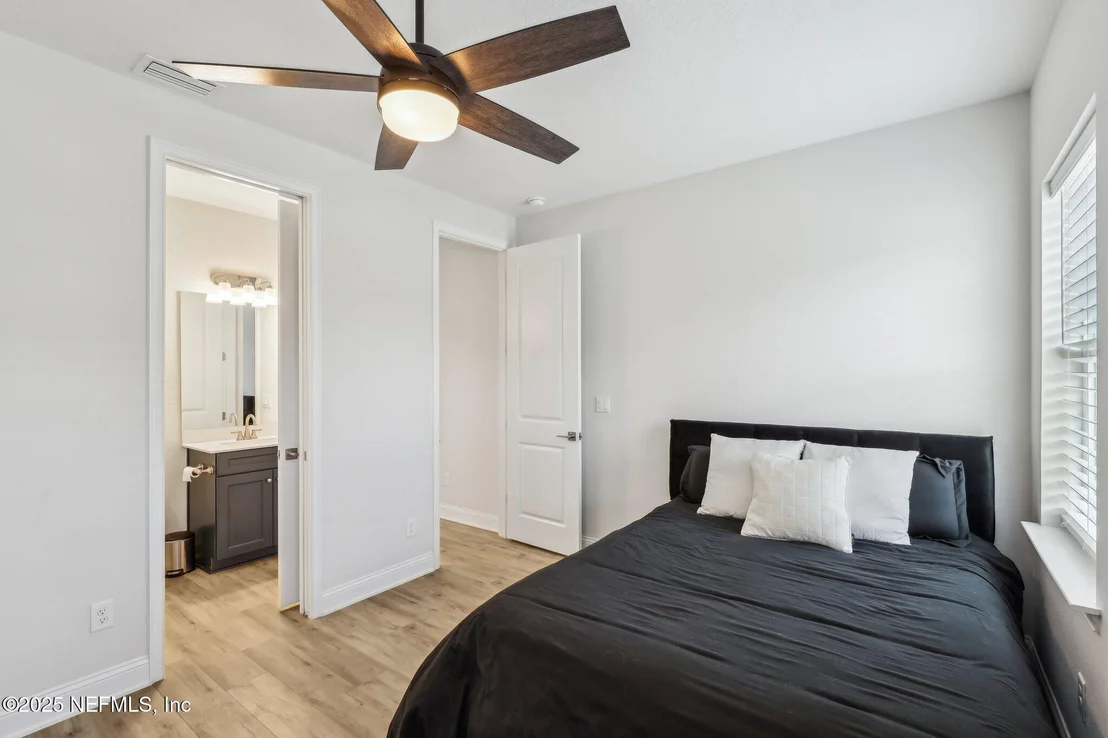 Photo of 716 PALM CREST Drive