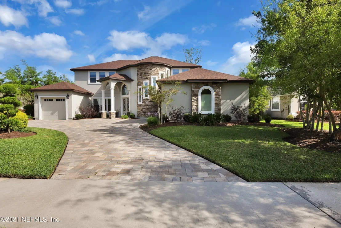 Photo of 605 DONALD ROSS Way