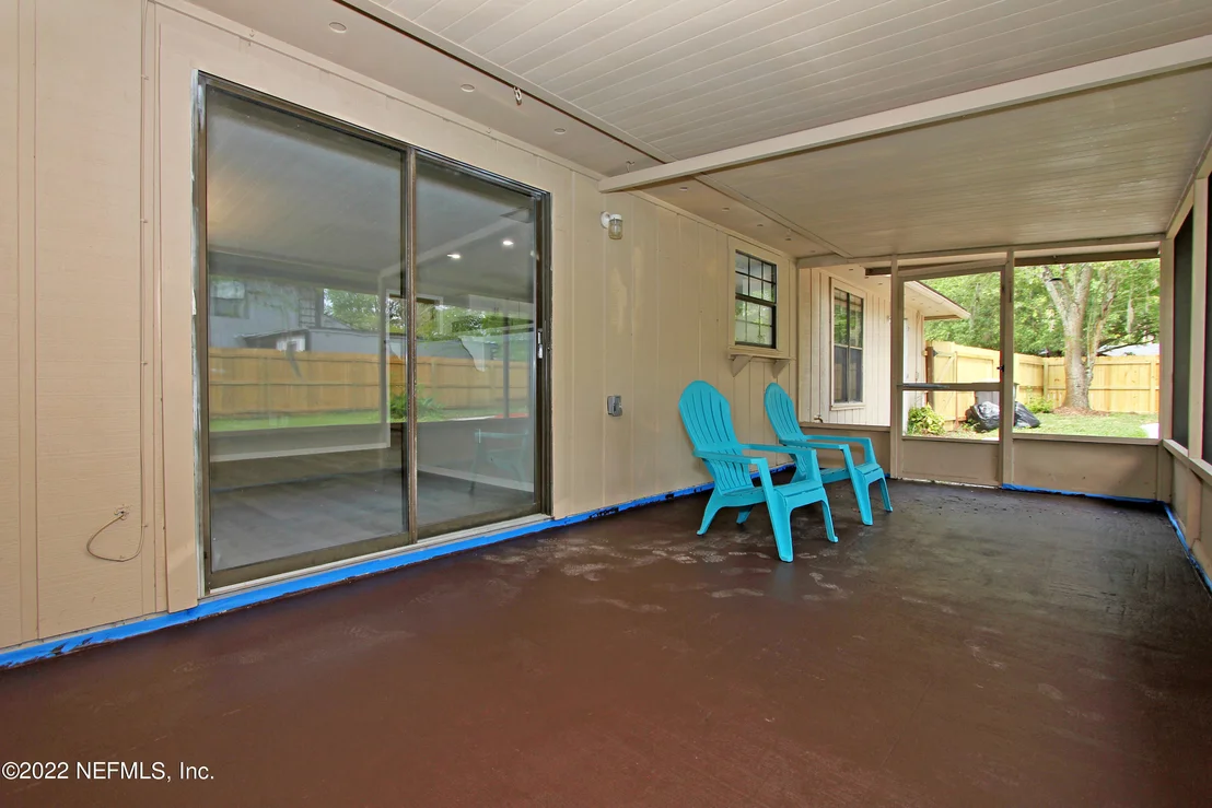 Photo of 8147 WEYBRIDGE Drive
