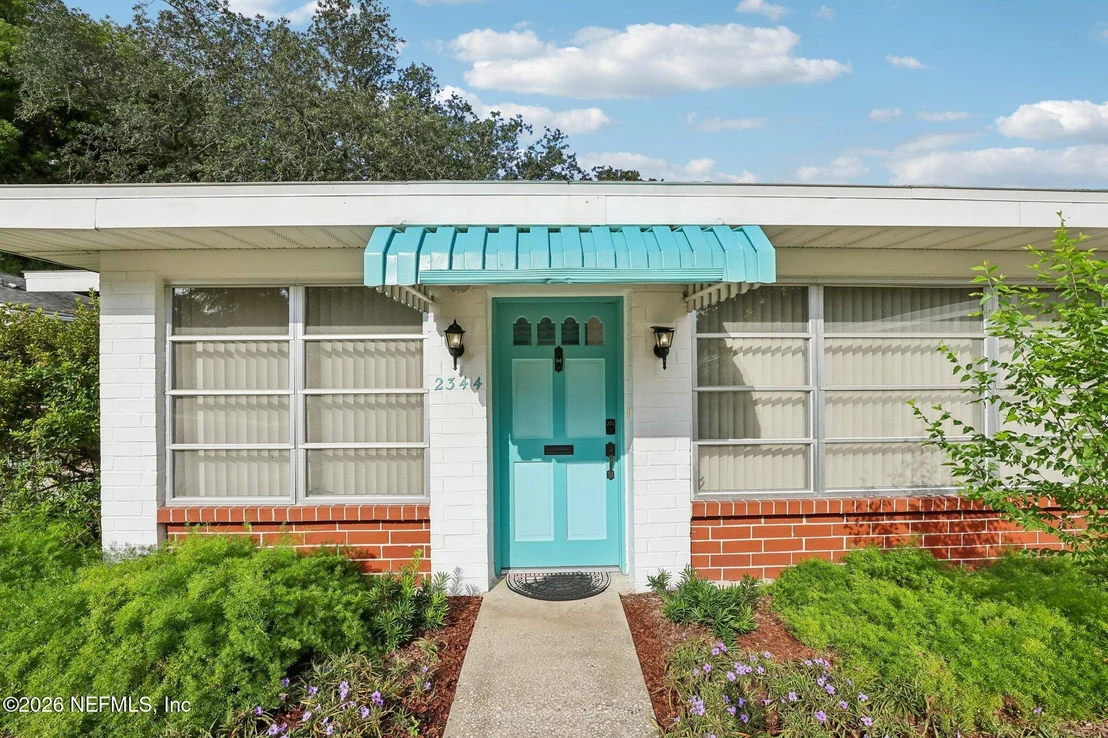 Photo of 2344 BAYVIEW Road