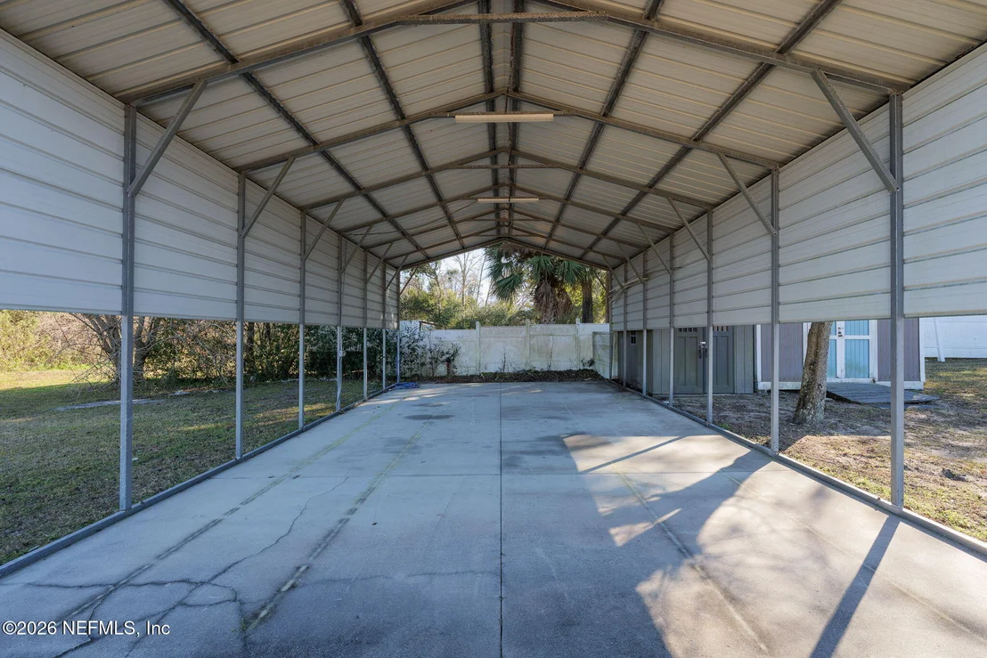 Photo of 1863 LIVE OAK Drive