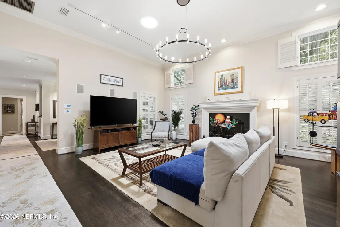 Photo of 2656 BEAUCLERC Road