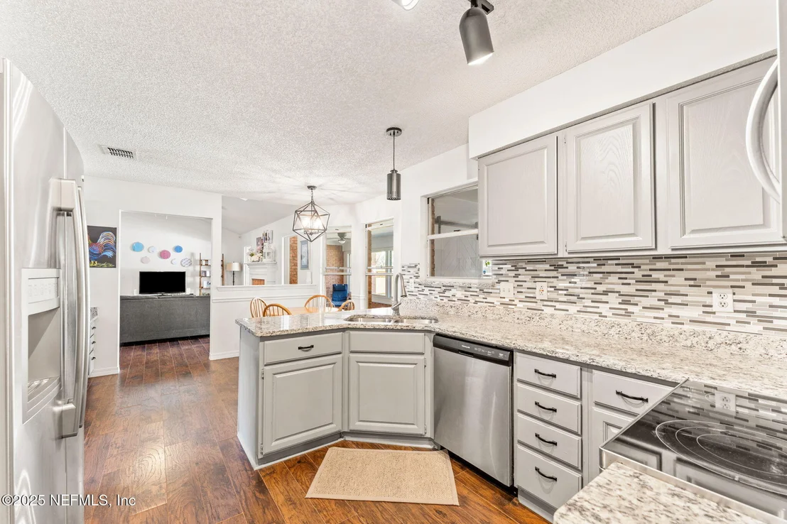 Photo of 3097 NAUTILUS Road