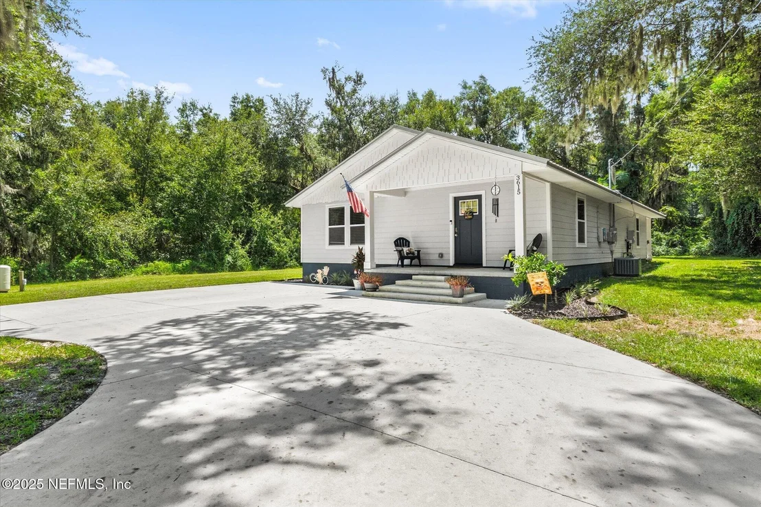 Photo of 3615 WEAVER Road