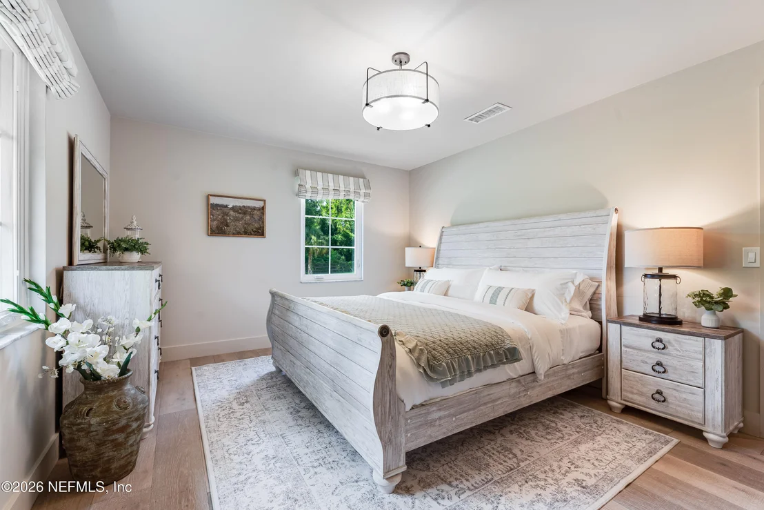 Photo of 532 MOONSHINE Drive