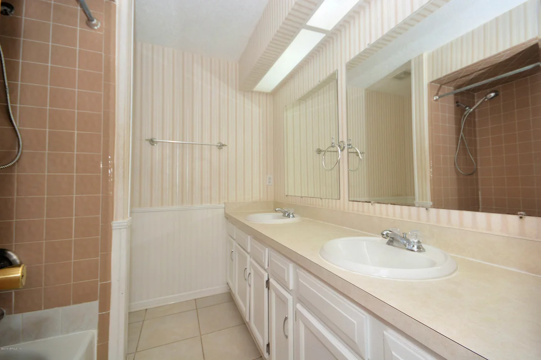 Photo of 13621 PICARSA Drive