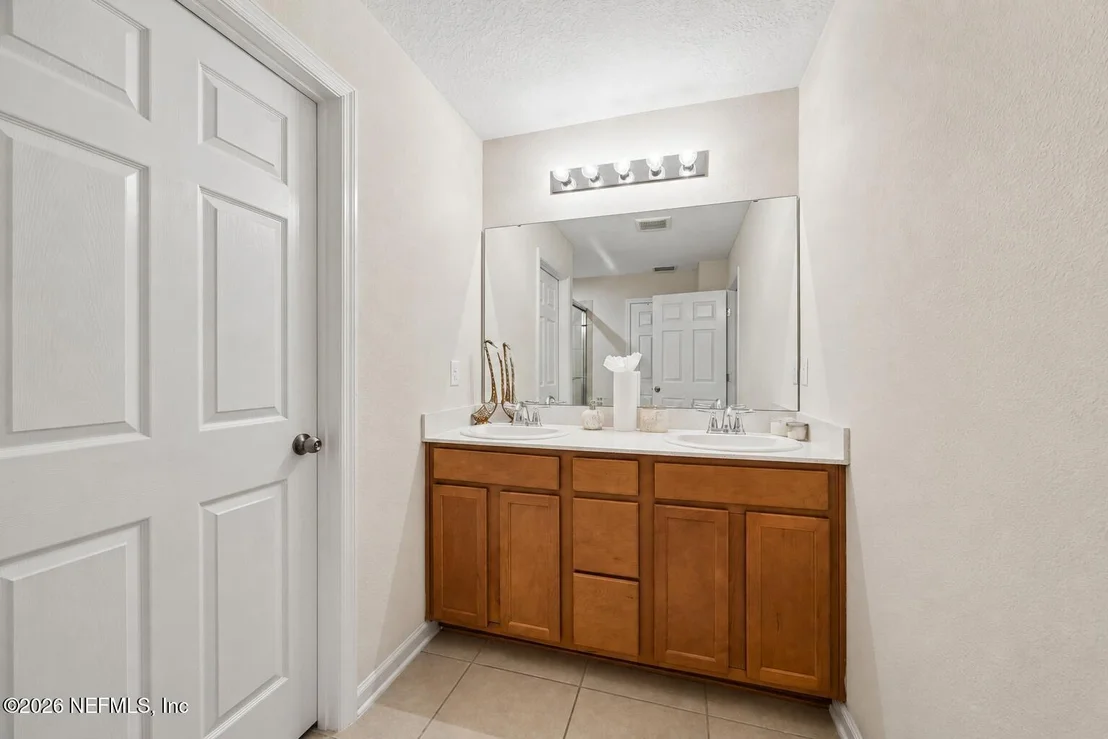 Photo of 48 RIVA RIDGE Place