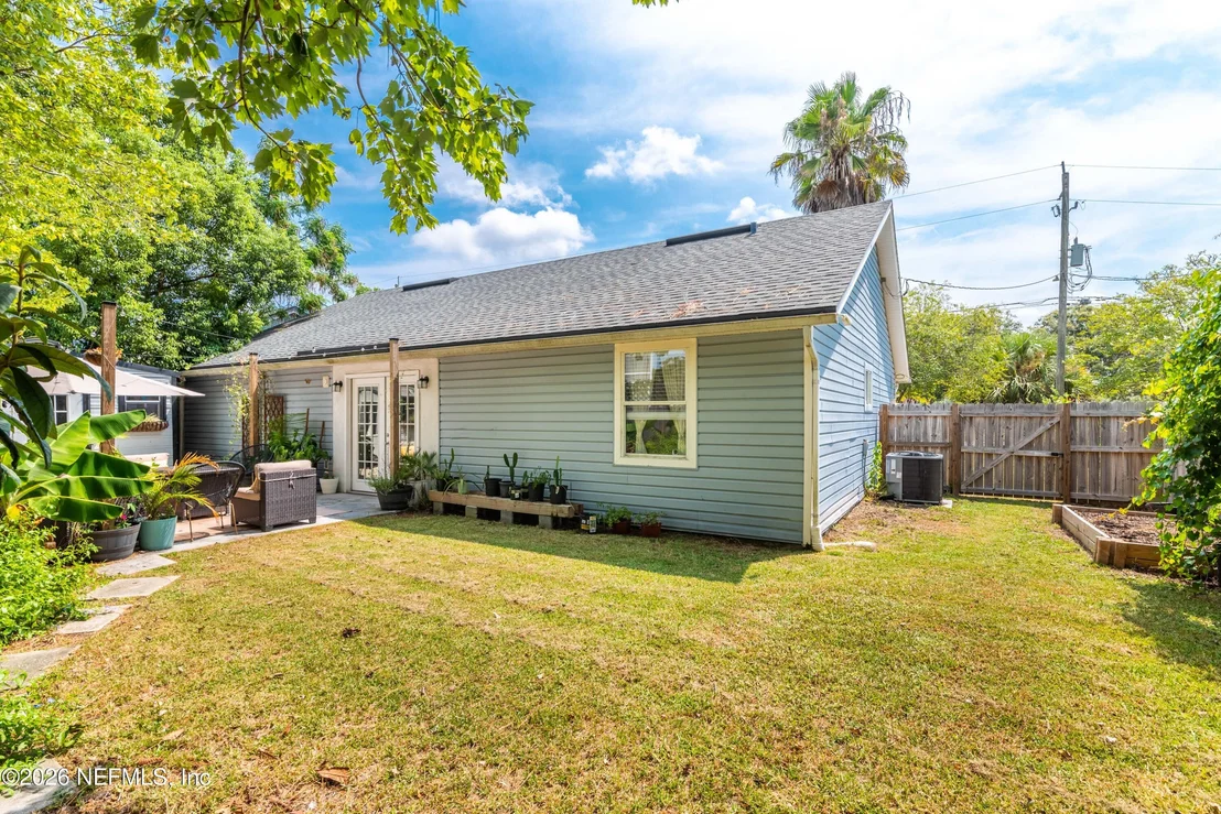 Photo of 2766 SAM HARDWICK Boulevard