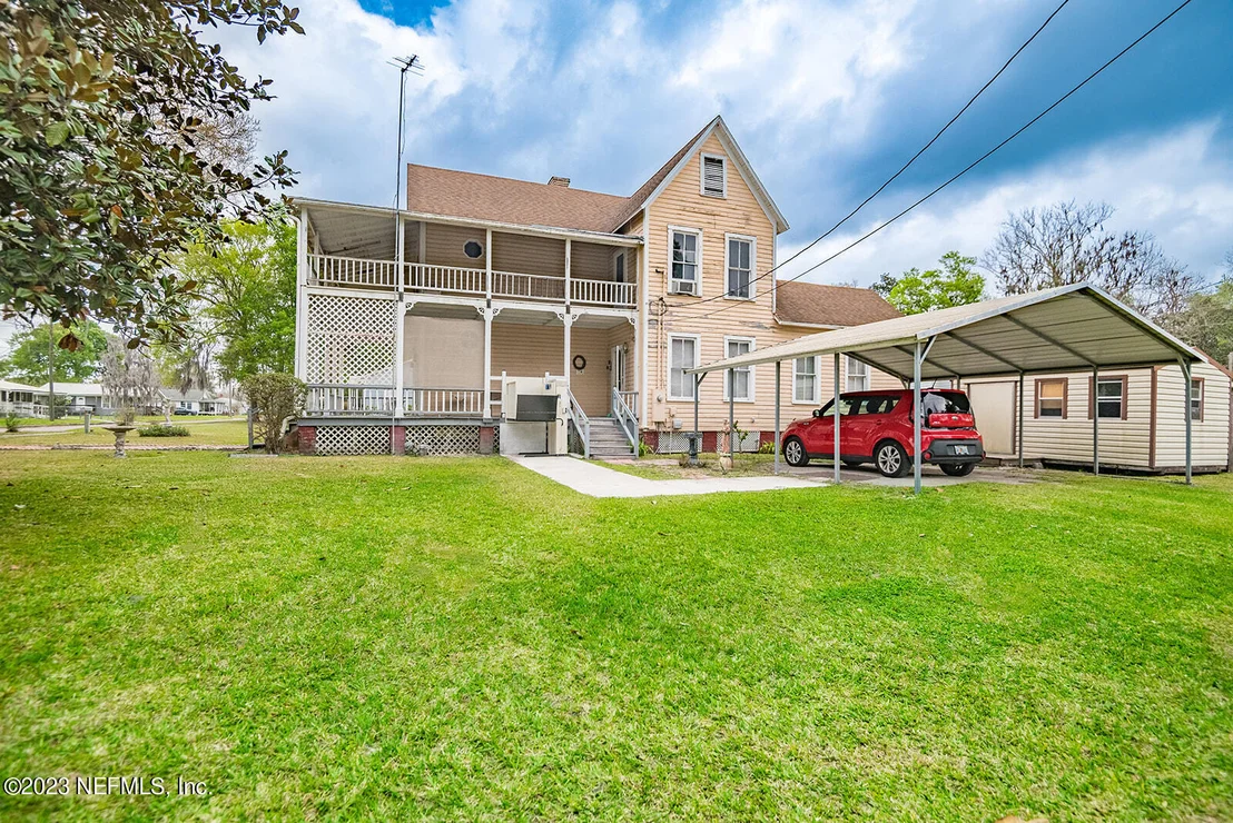 Photo of 404 N CHERRY Street