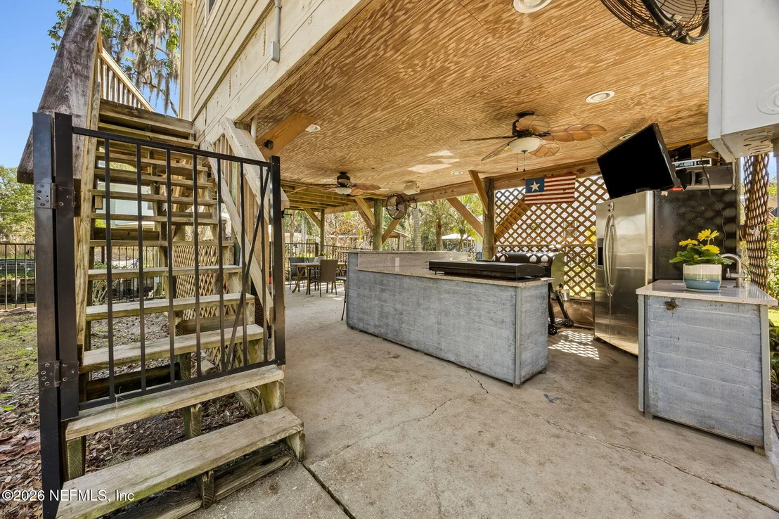 Photo of 8224 HALL Lane