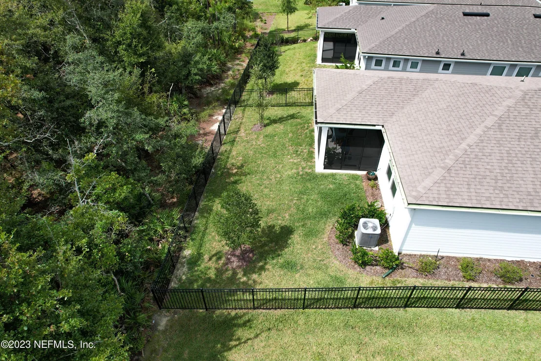 Photo of 214 HOPTREE Place