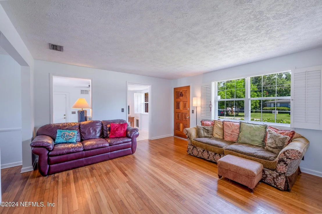 Photo of 8056 CATAWBA Drive