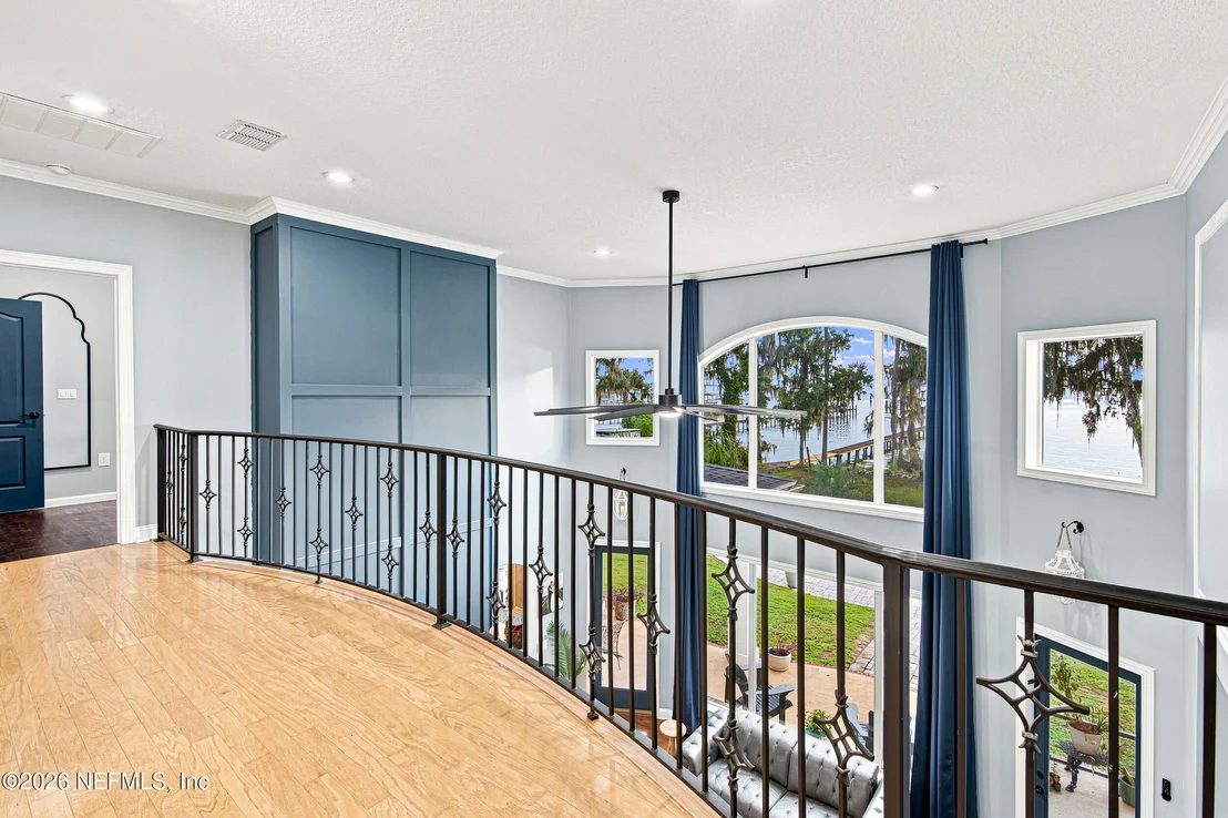 Photo of 120 RUSTIC OAKS Lane