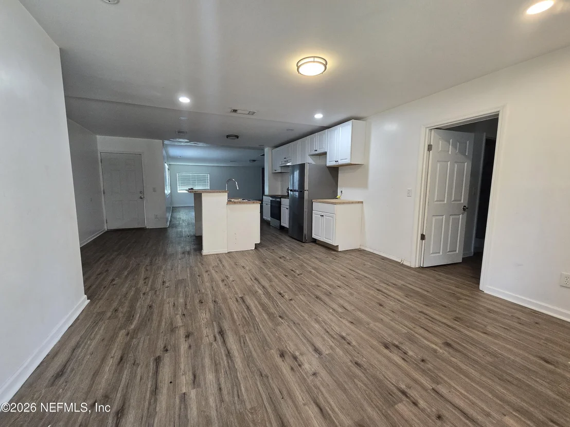 Photo of 7570 STRATO Road