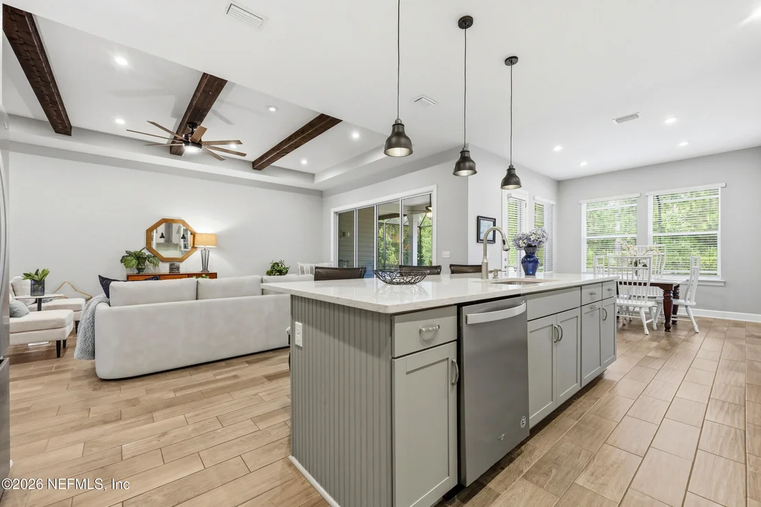 Photo of 359 GLENNEYRE Circle