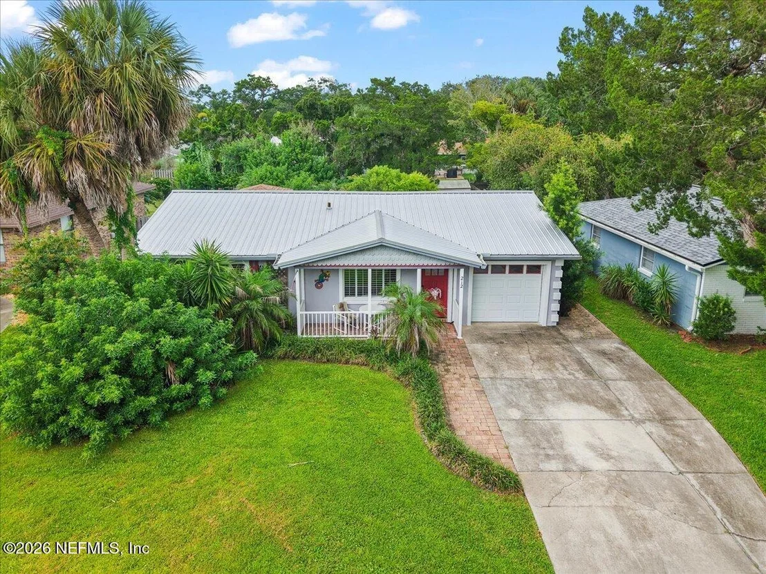 Photo of 212 KENAN Street