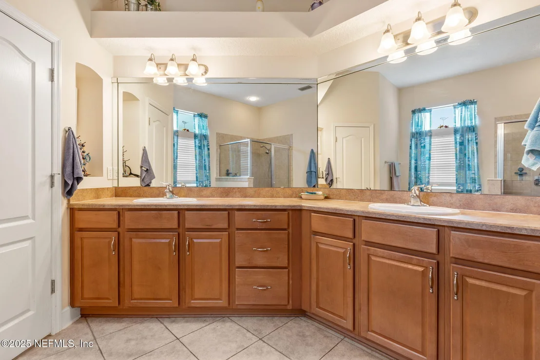 Photo of 11231 SADDLE CREST Way