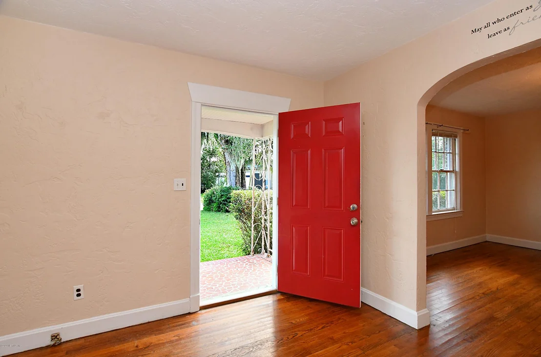 Photo of 303 MONROE Street