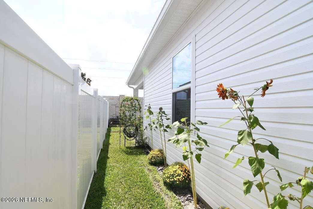 Photo of 7206 RED TIMBER Road