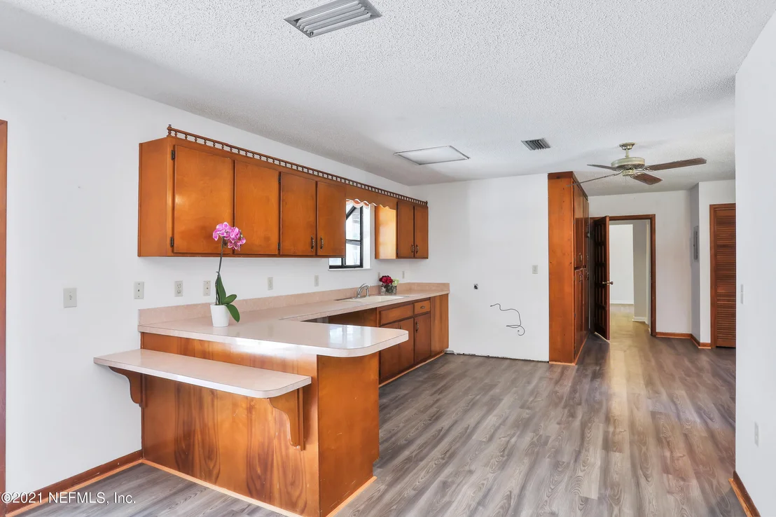 Photo of 141 HOLLYWOOD FOREST Drive