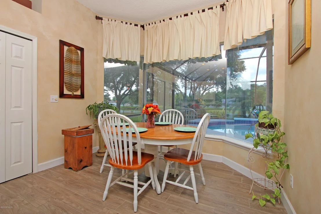 Photo of 124 IVY LAKES Drive