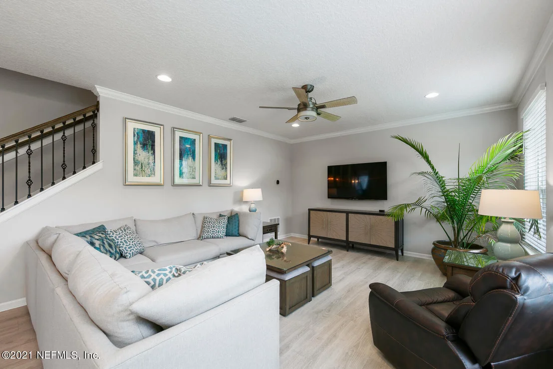 Photo of 331 CONVEX Lane