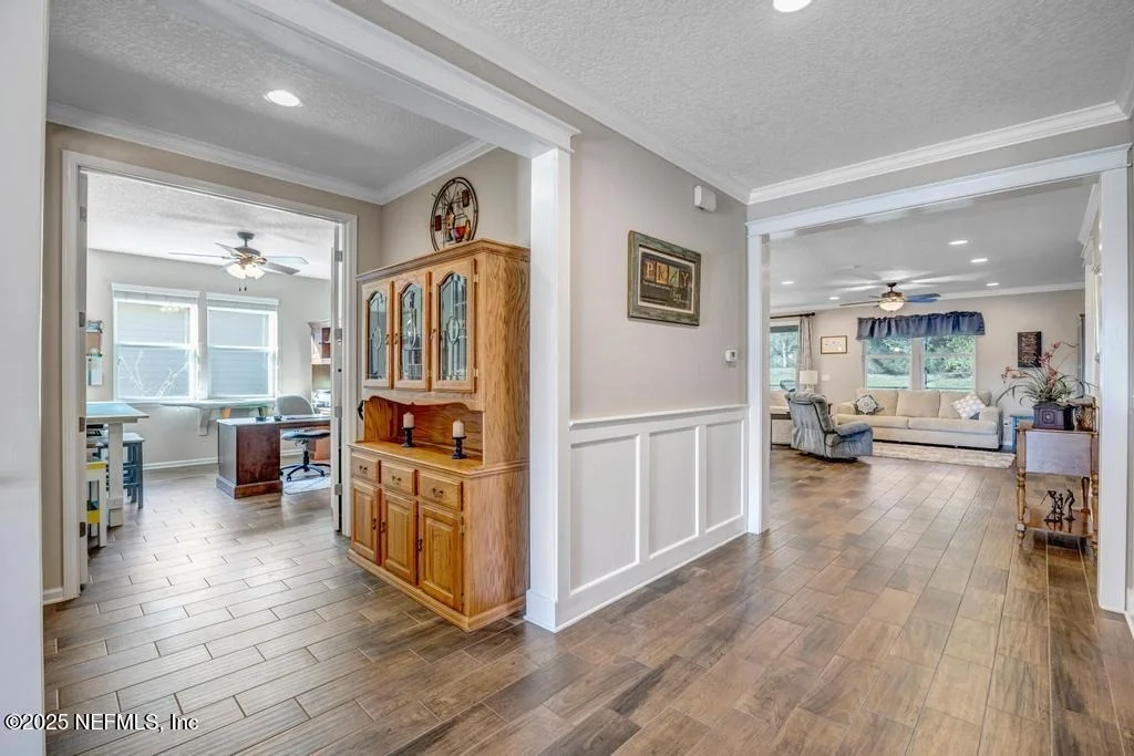 Photo of 139 EVENSHADE Way