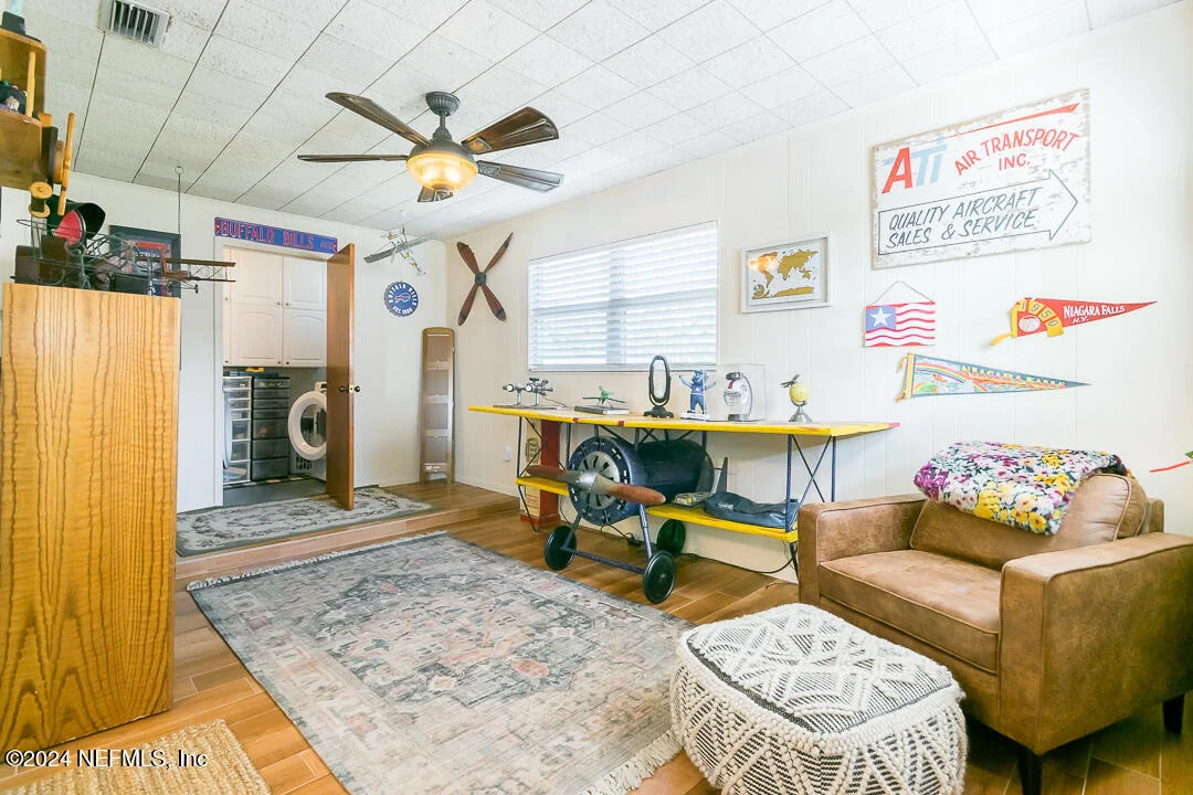 Photo of 330 BONNLYN Drive