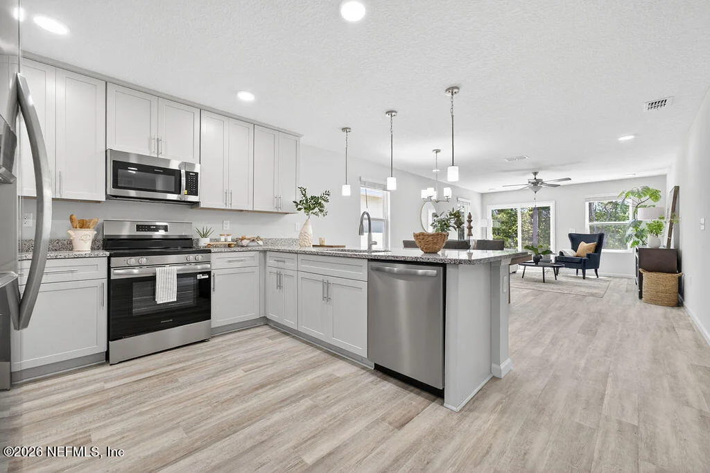 Photo of 833 JACKSON Road