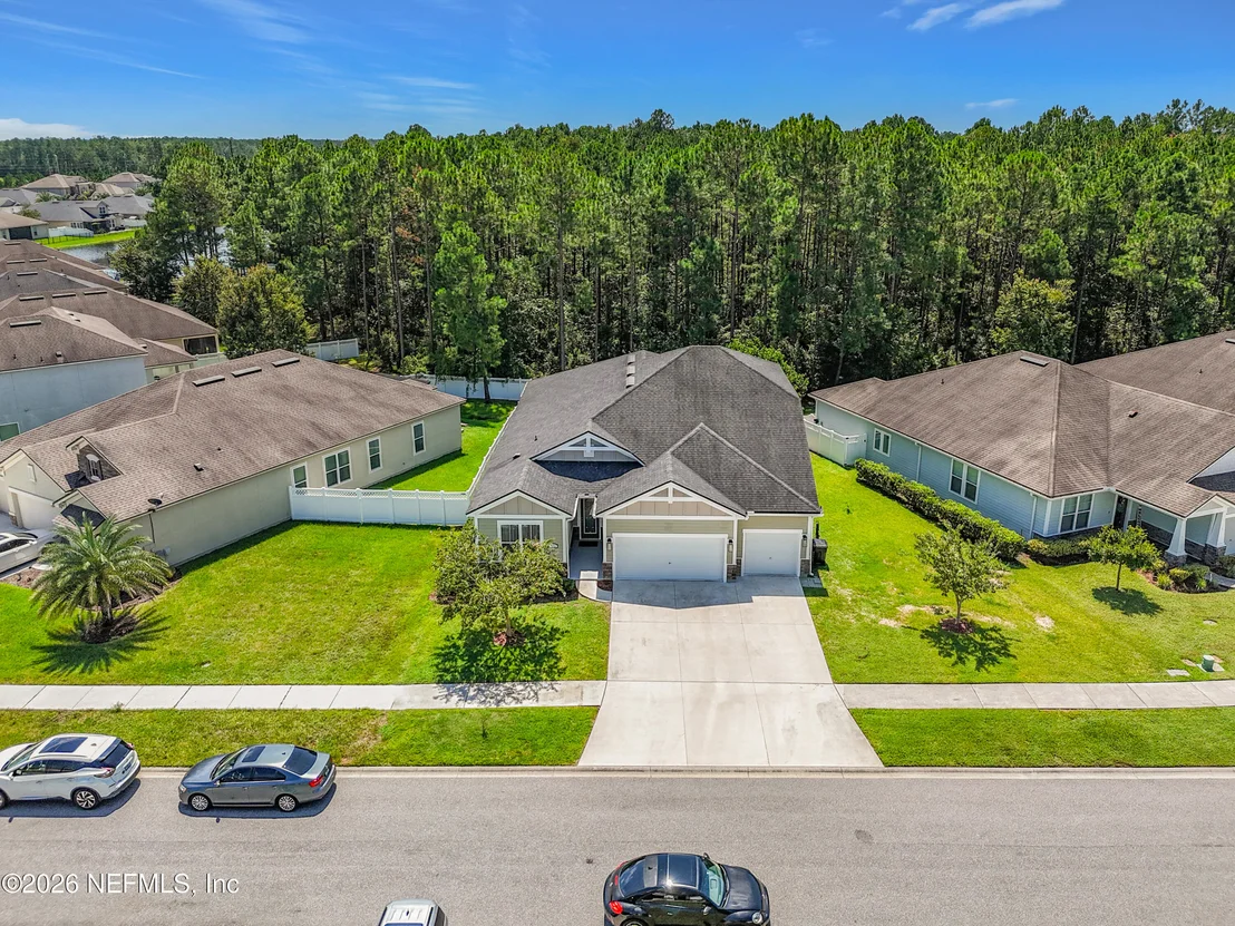 Photo of 676 CHARTER OAKS Boulevard