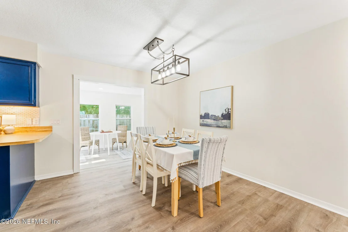 Photo of 111 SWALLOW Road