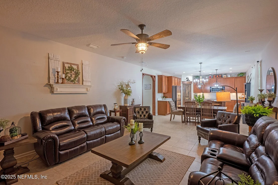 Photo of 112 PLAZA DEL RIO Drive