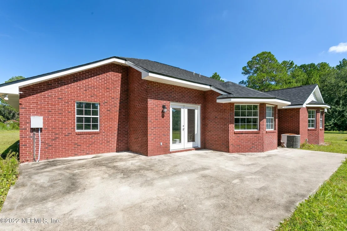 Photo of 48077 MERIDIAN Trail