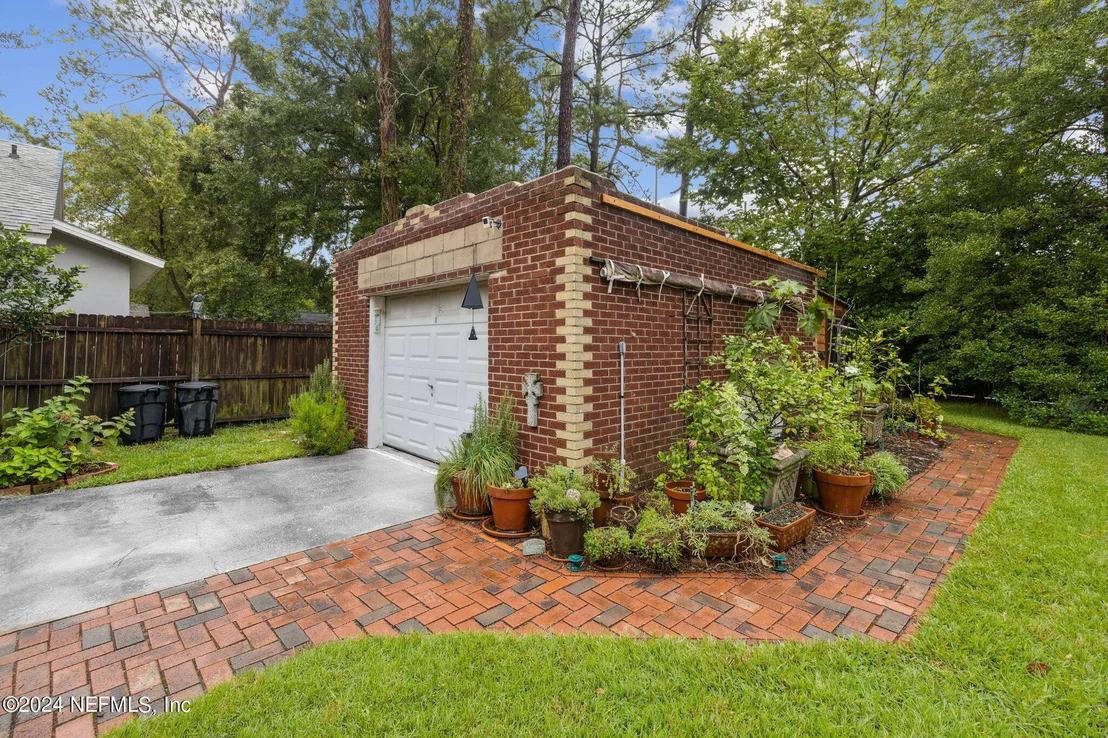 Photo of 3237 RANDALL Street