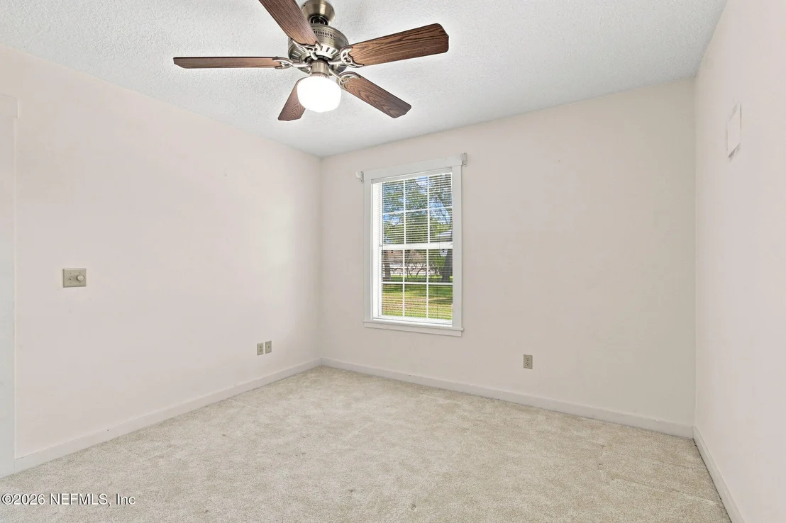 Photo of 1478 GATELY Road