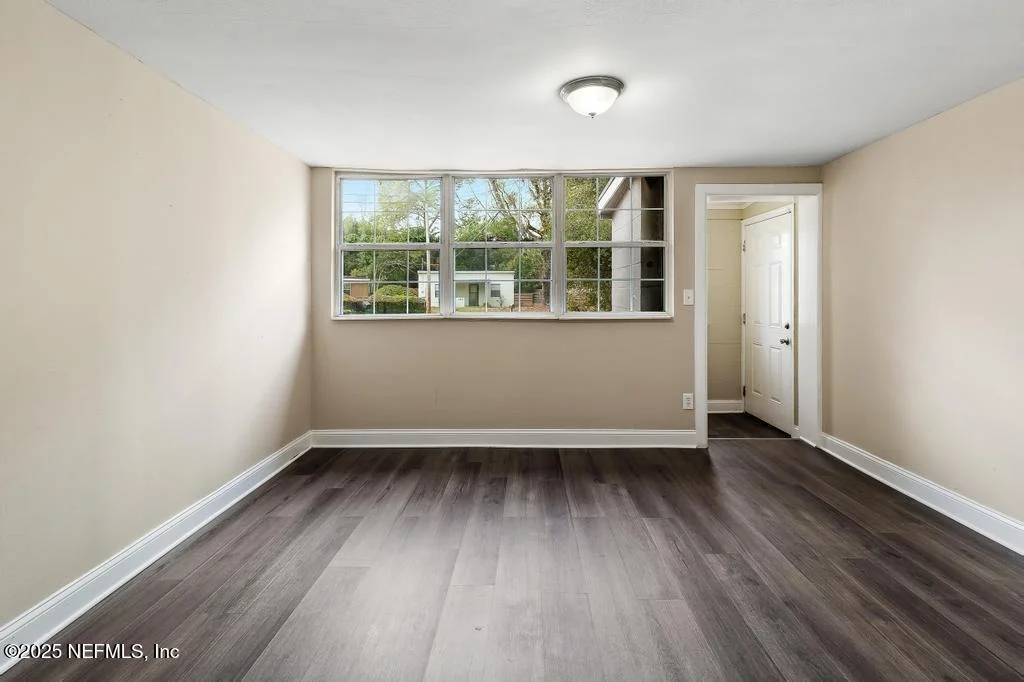 Photo of 5803 GERANIUM Road