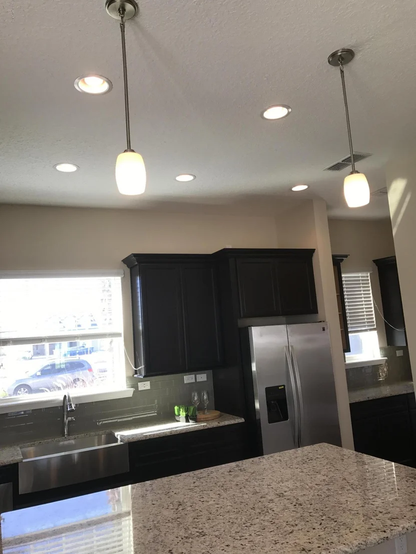 Photo of 114 FREMONT Avenue