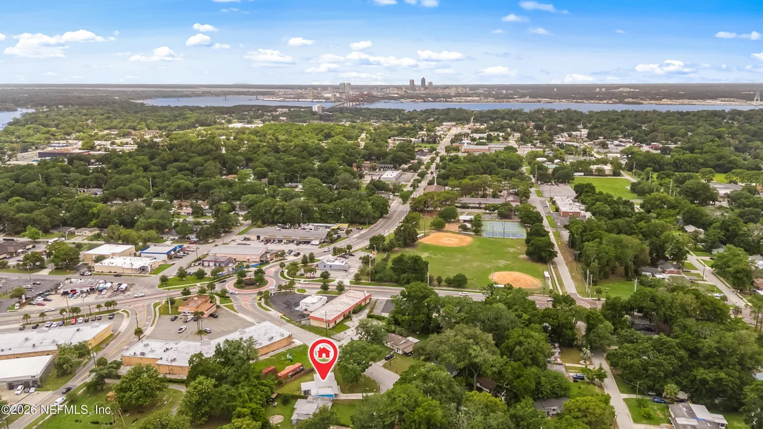 Photo of 1241 KING ARTHUR Road