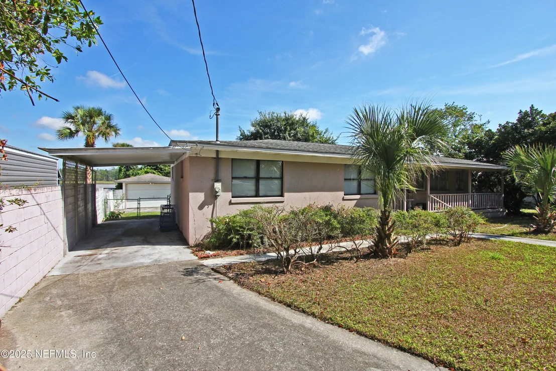 Photo of 4163 TROUT RIVER Boulevard