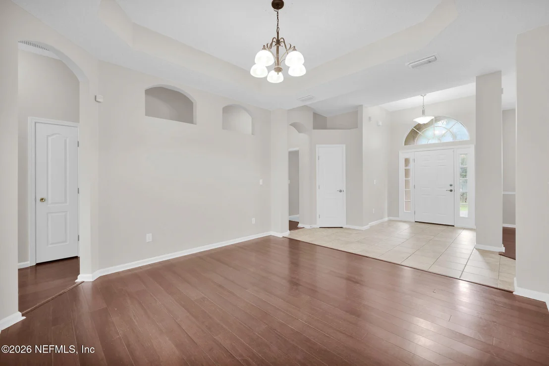Photo of 879 SONGBIRD Drive