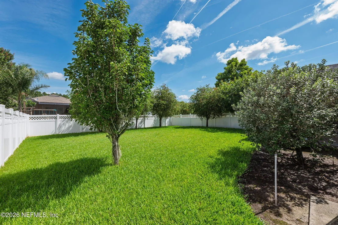 Photo of 389 SHETLAND Drive