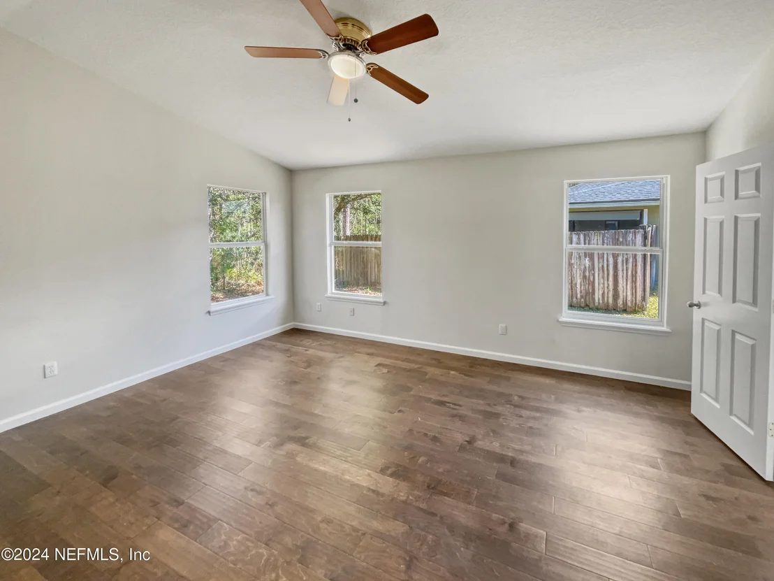 Photo of 968 BECKINGHAM Drive