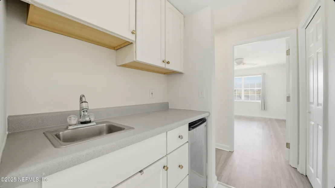 Photo of 300 RIVERSIDE Boulevard