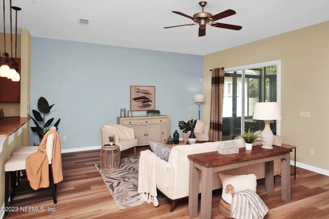 Photo of 1632 SUGAR LOAF Lane