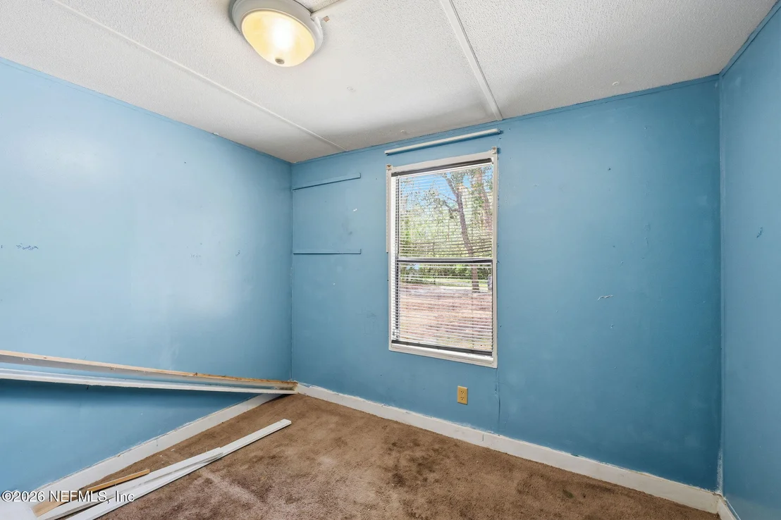 Photo of 122 POPLAR Drive