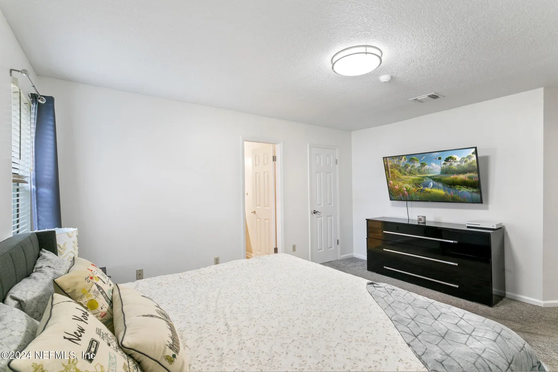 Photo of 10066 LIGHTNER Lane