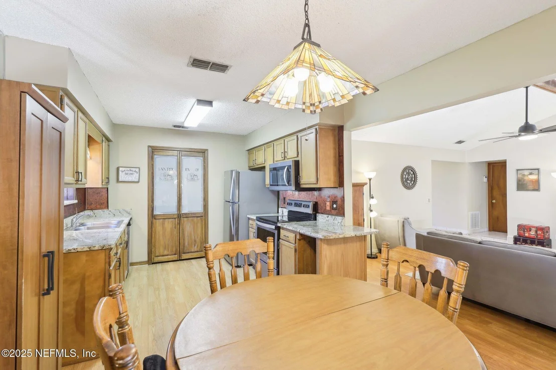 Photo of 10744 HEARTHSTONE Drive