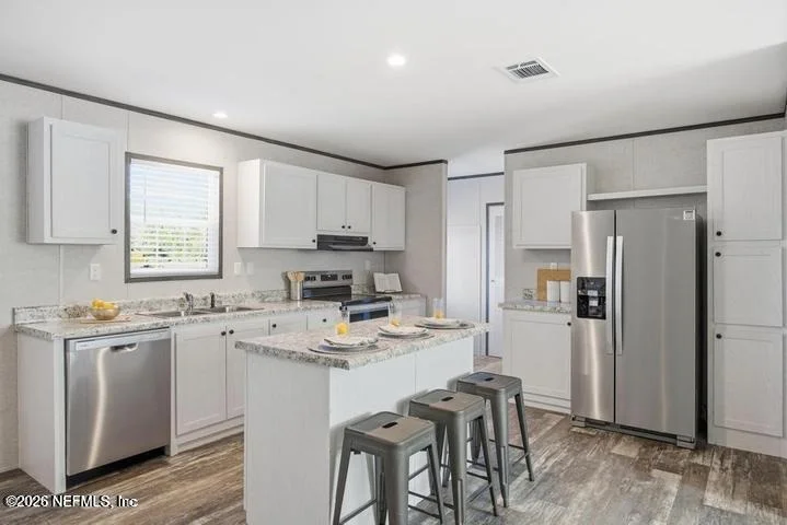 Photo of 5890 OAKLEAF Road