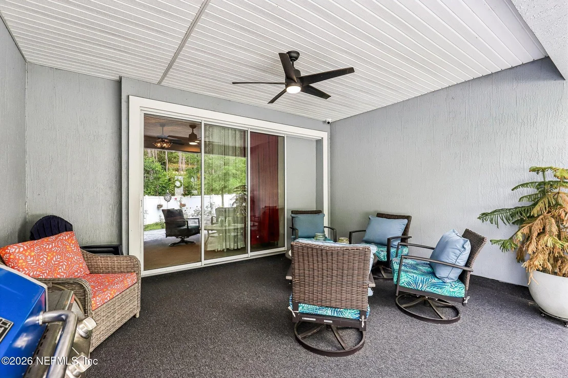 Photo of 910 LAUREL VALLEY Drive